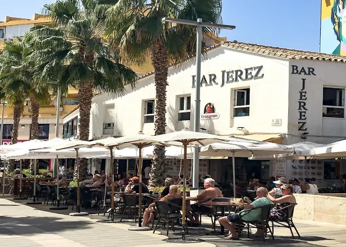 La Colina Beach&pool