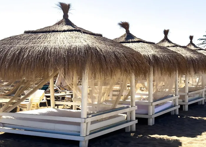 La Colina Beach&pool